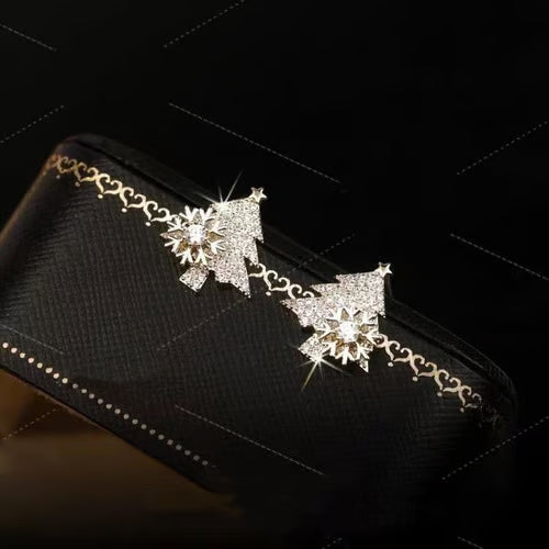 đShiny Christmas Tree Earrings