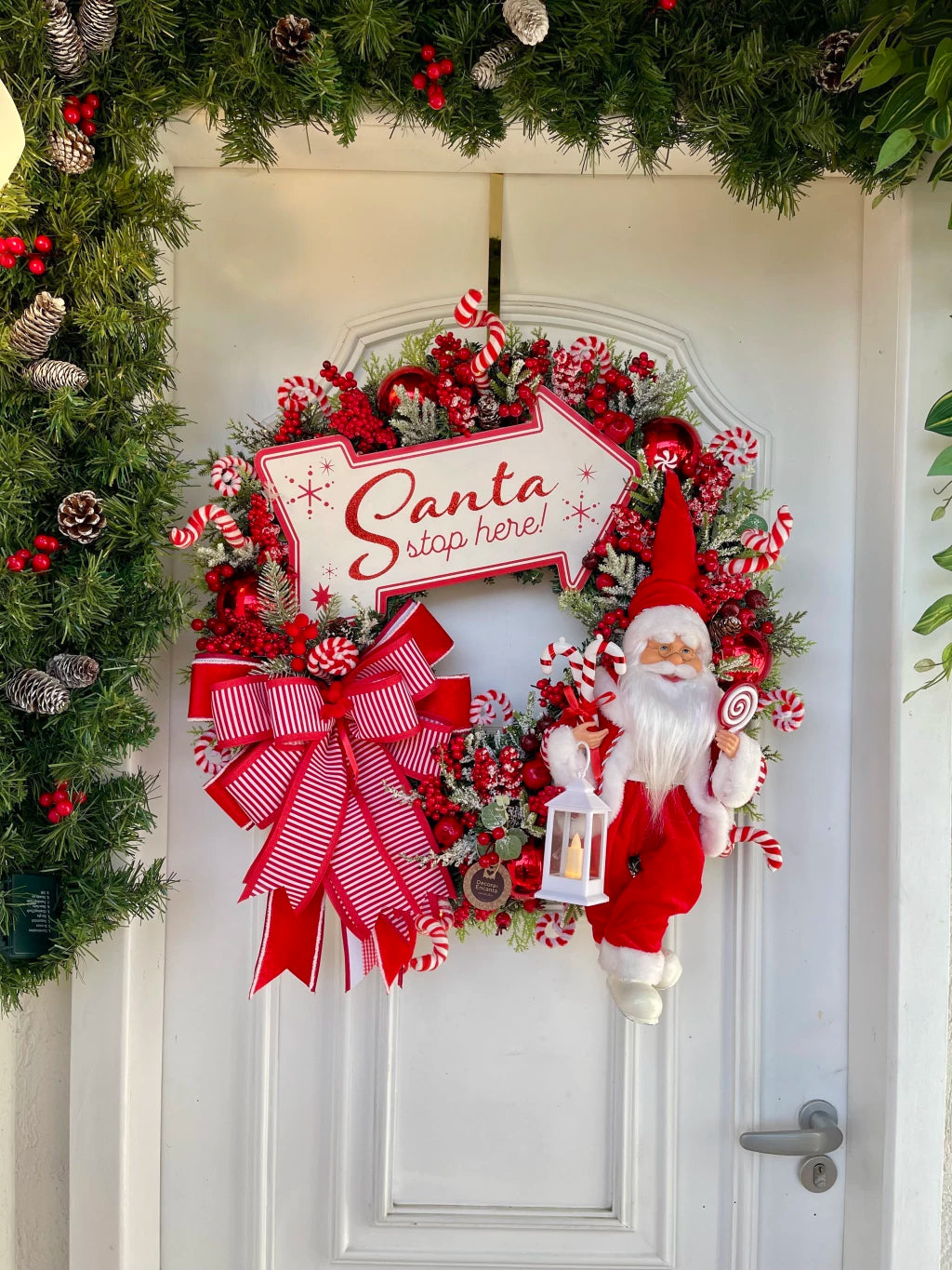 Santa Claus Christmas Wreath 65cm with LED